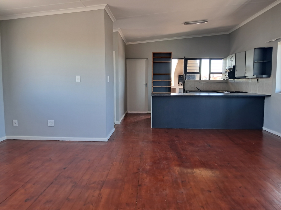 To Let 3 Bedroom Property for Rent in Wavecrest Eastern Cape